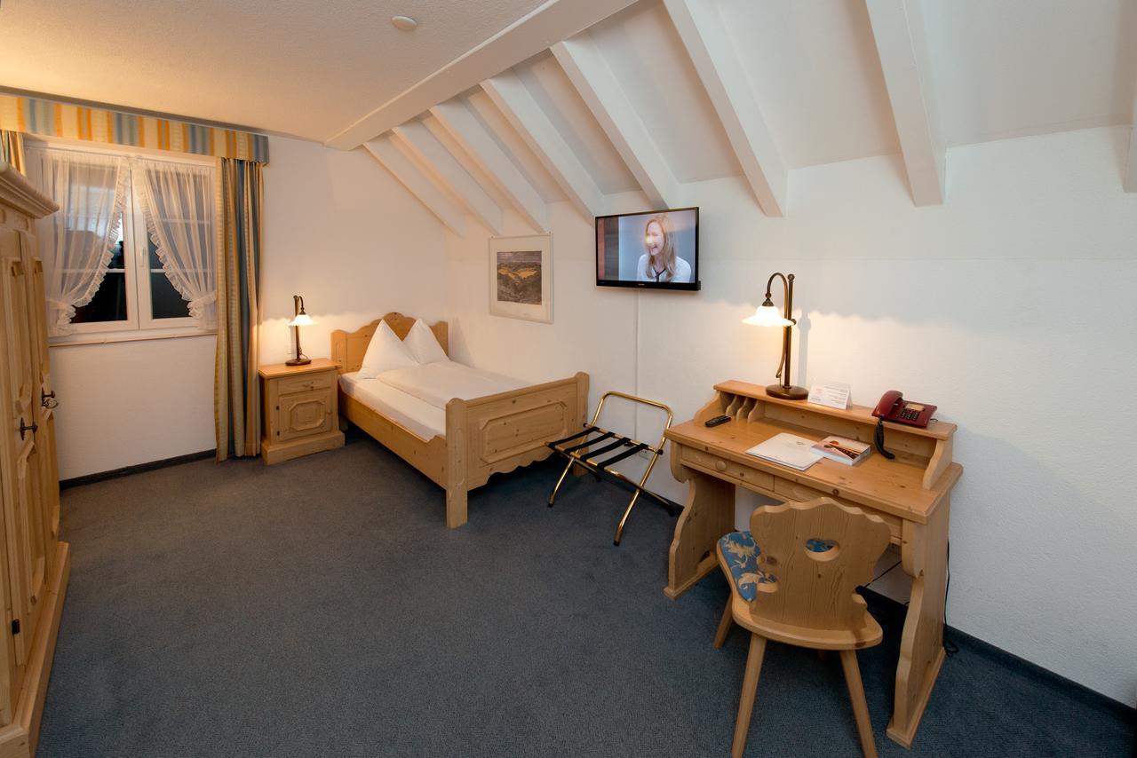 Landgasthof Zu Den Drei Sternen Brunegg Quarto foto